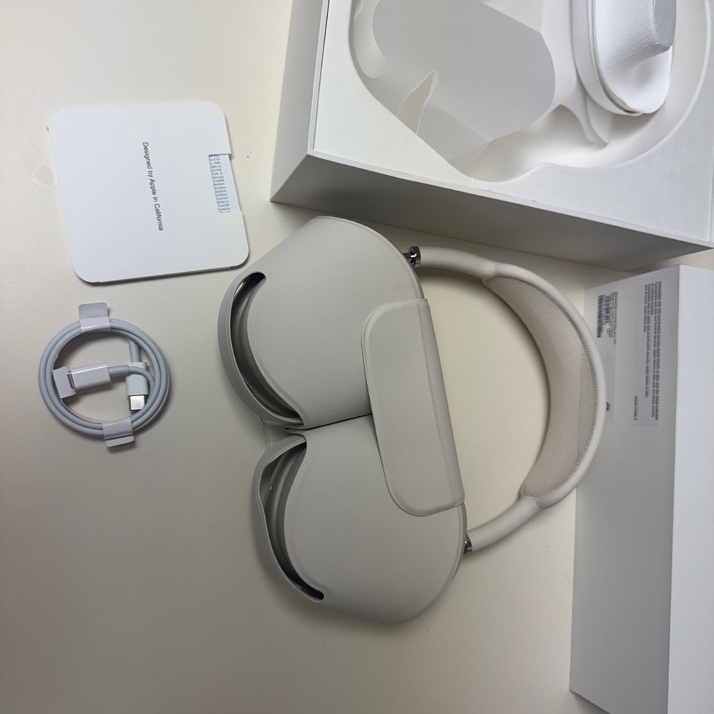 Airpods max type c starlight